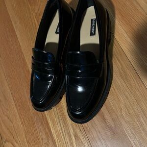 Nine West Glossy Black Loafers for Women